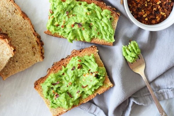 avokado tost nasıl yapılır