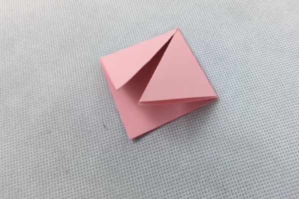 origami kağıttan renkli kap yapımı